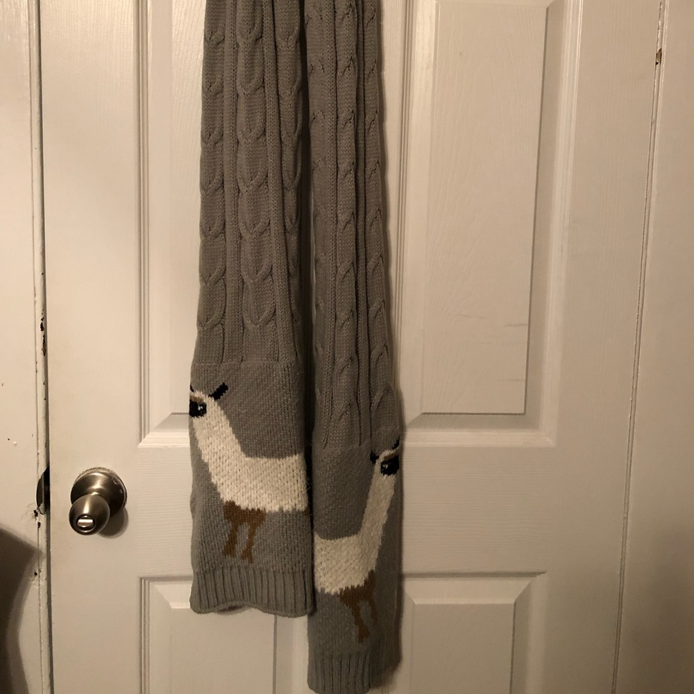 Llama scarf